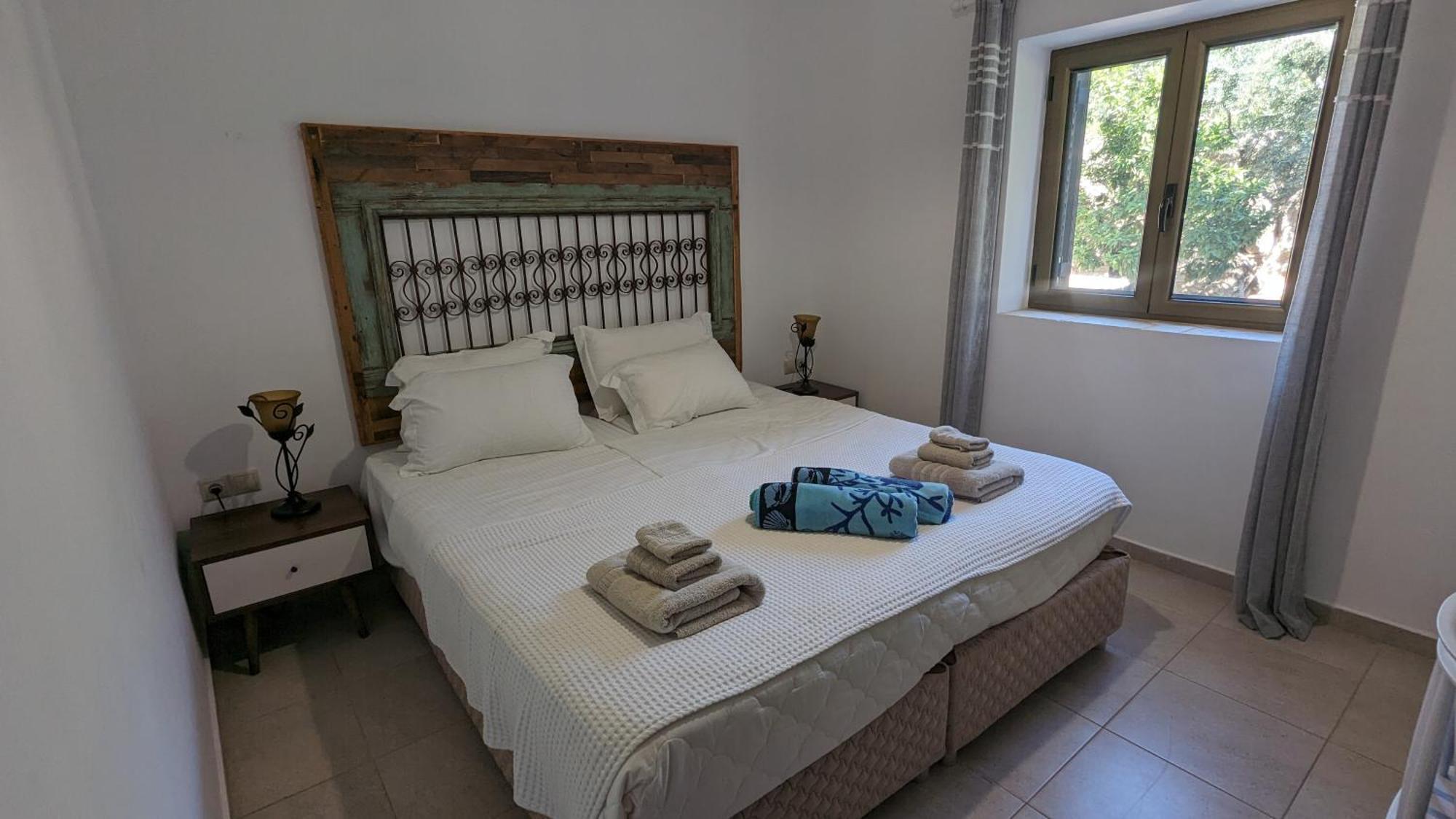 Magnificent, Authentic Private Villa And The Guest House Kardhamili Eksteriør billede