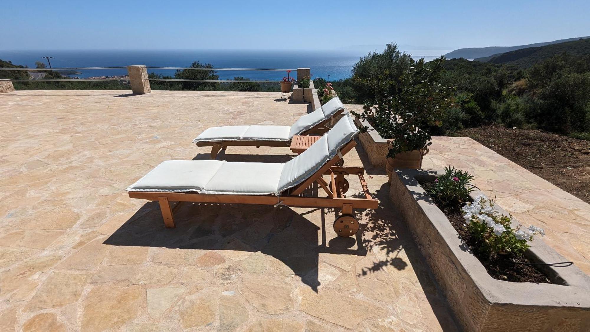 Magnificent, Authentic Private Villa And The Guest House Kardhamili Eksteriør billede